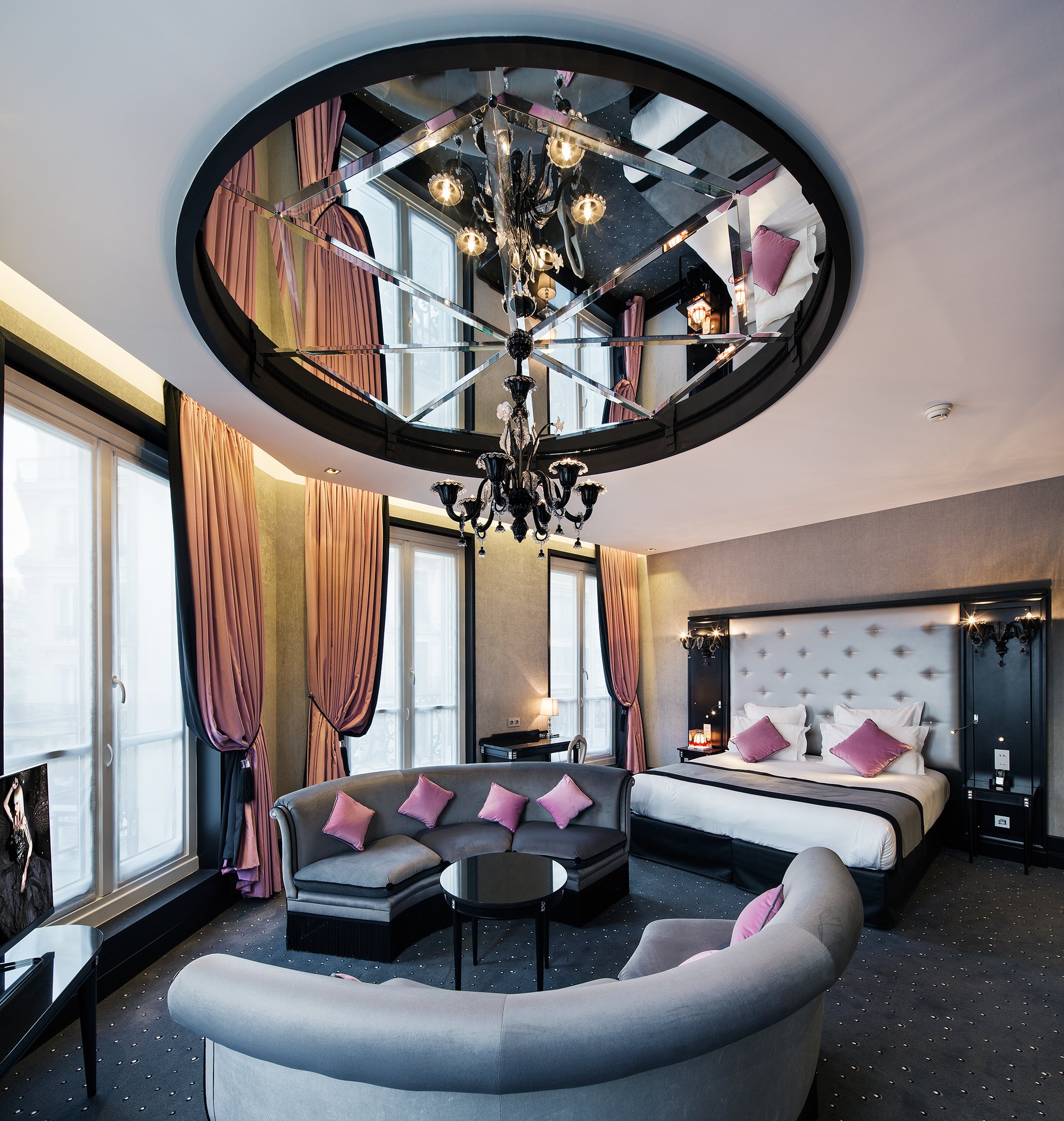 Maison Albar Hotels Le Diamond | Hotel with ceiling mirror Paris
